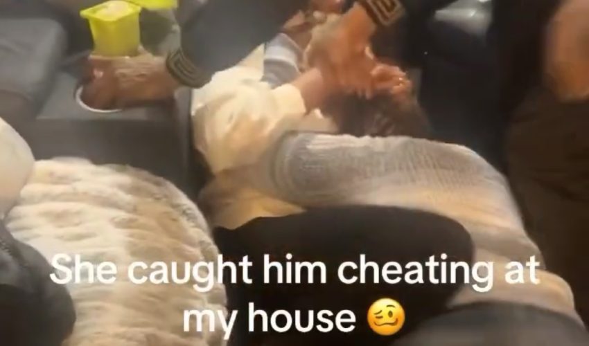 She Caught Him Cheating And Instantly Went After The Woman