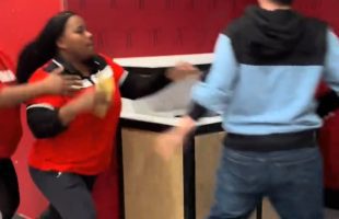 Doordasher Gets Rushed By KFC Workers After She Called Them Out Their Name For Not Having Her Order Ready