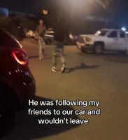 Dude Instantly Gets Rejected After A Offer A Group Of Girls Free Pizza