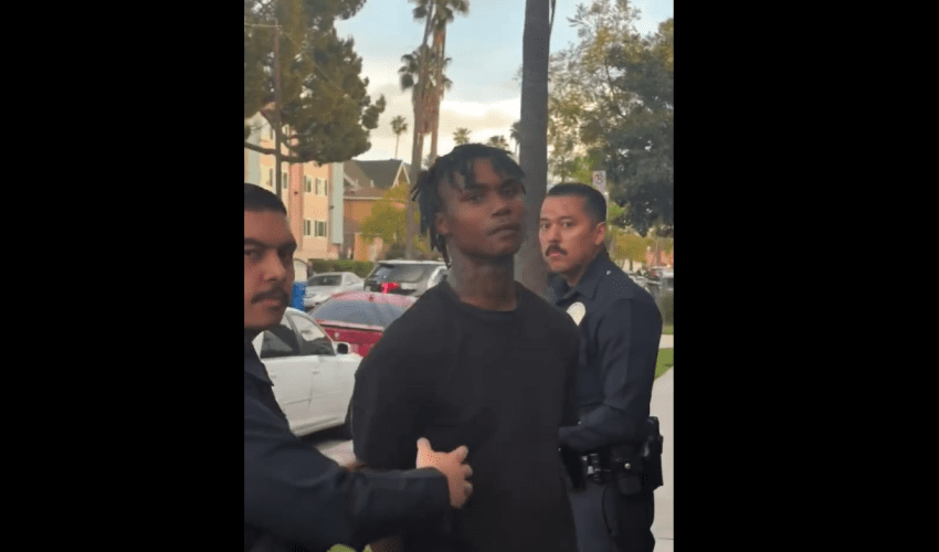 Dude Makes Fun Of A Street Guy He Was Beefing With After He Got Caught With A Strap For The 2nd Time