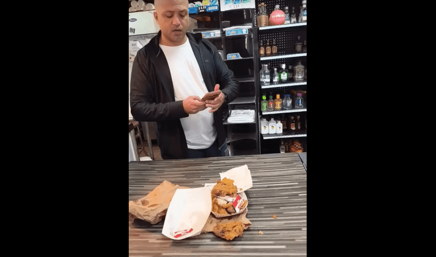 Woman Goes Off On Store Owner For Selling Her Rotten Chicken And Demanded A Refund