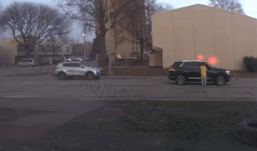 Girl Saved Herself By Going Under A Car After Somebody Spin Their Block