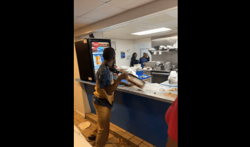 Two Girls Was Talking Crazy To A Customer On The Job And He Wasn’t Having It