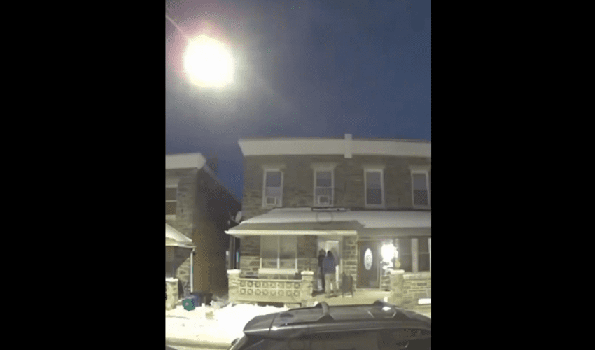 Dude Warned His Neighbor To Get Off His Porch But He Refused And Instantly Found Out