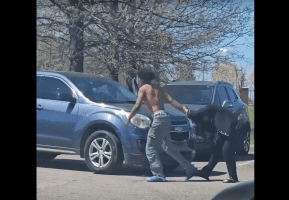 Bystanders Was Scared To Help A Woman After Seeing Her In A Abusive Relationship