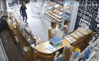 Store Employee Saves 9 Year Old Girl After She Seen A Grown Man Stalking Her And Trying To Talk To Her In The Store