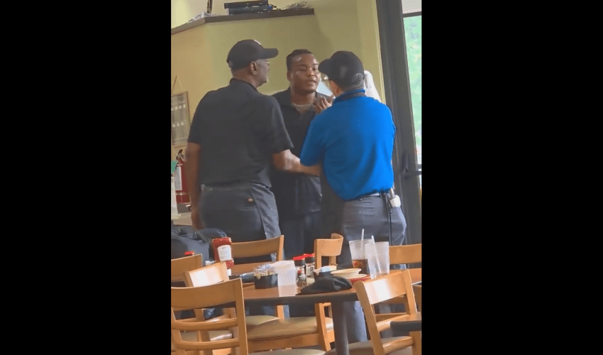 Man Goes Off On His Manager After He Got Tried Of Him Looking At Little Girls On His Shift And Nobody Seemed To Care About It