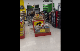 Woman Feared Nobody And Addressed Every Person In The Store After They Came At Her Wrong While Shopping With Her Kids