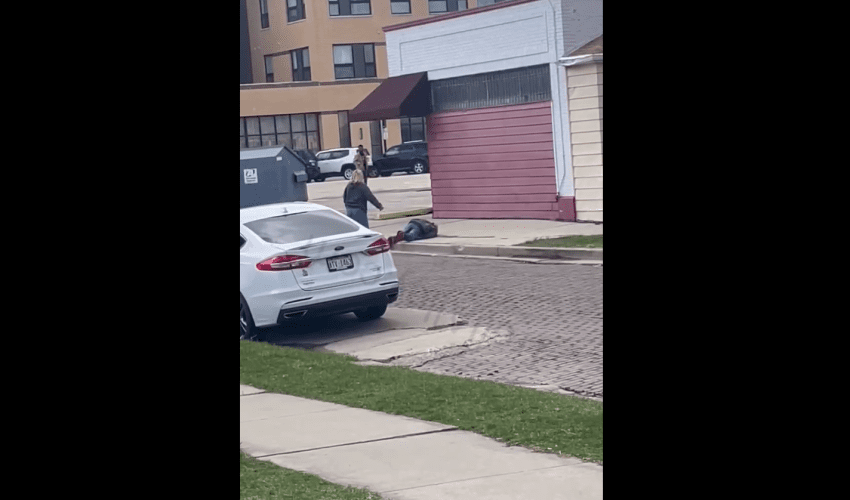 Woman Ends Her Relationship With A Quick Knockdown