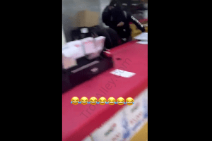 Dude Gets Rushed By A Group Of Boys And Tried To Say Tell Them He Only Had Beef With One Person Out Of The Group