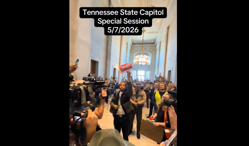 Man Burns Confederate Flag Photo In The Tennessee State Capitol In Front Of Police
