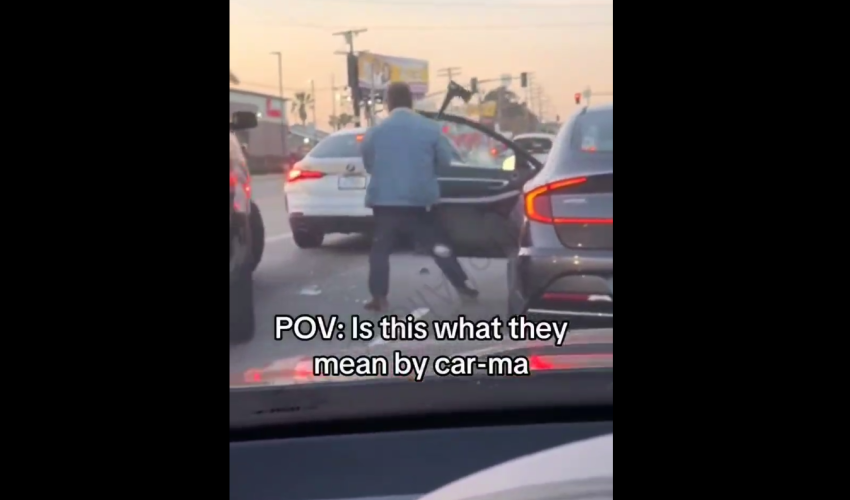 Man Kept A Sludge Hammer In His Car Just In Case He Got Into A Road Rage And It Came In Handy