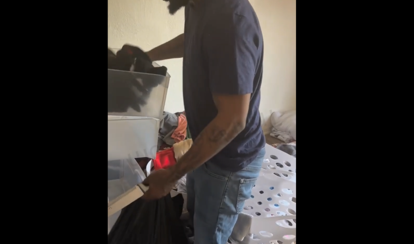 Man Holds His Girlfriend At Knifepoint Until He Packed His Clothes And Left Because He Felt Unsafe