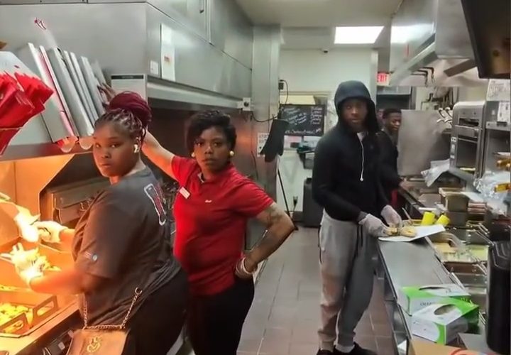 Wendy’s Employee Had A Outrage After A Man Tried To Do A Prank By Walking Behind The Counter