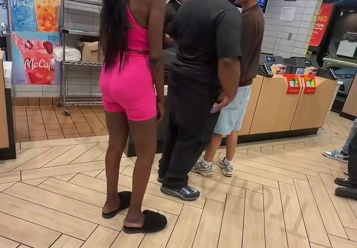 He Ordered Carry Out And Got Carried Out By Mcdonalds Security For Not Leaving