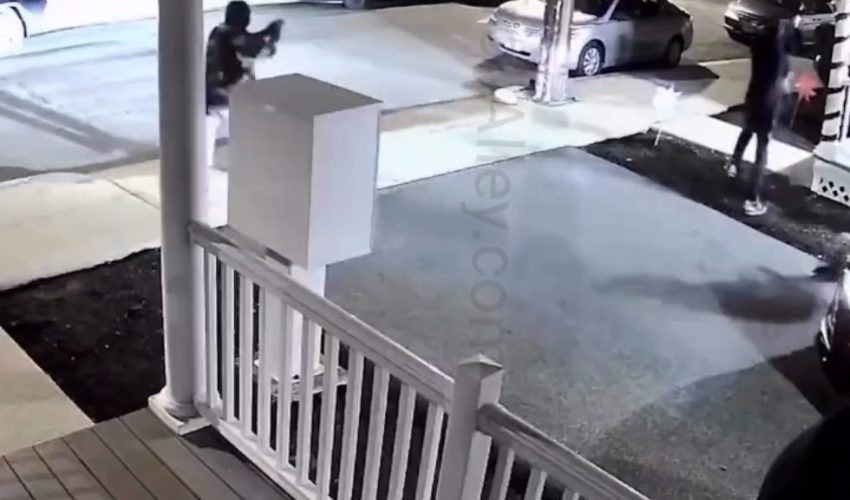 Man Accidentally Shot His Homie After They Tried To Pop Out Of Nowhere And Shoot At A Car That Was Driving By