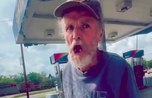 62 Year Old Maga Supporter Wasn’t Having With This Woman Attitude During A Road Incident
