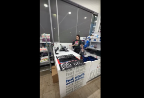 Dude Exposed A 20 Year Girl At Her Job After He Found Out She Was Messing Around With A 14 Year Boy