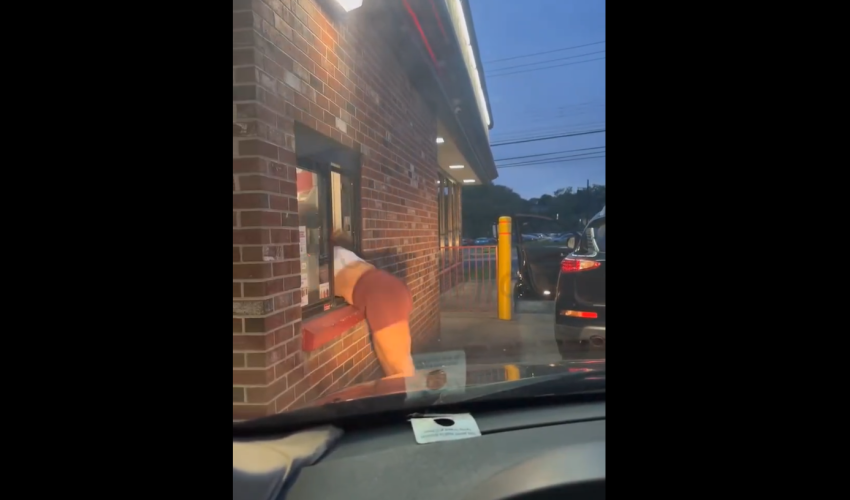 Employee Threw Soda At A Rude Customer And Then The Customer Jumped Thru The Window To Get Revenge