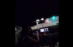 Dude Randomly Hops In A Woman Car In Traffic And She Instantly Got To Swinging