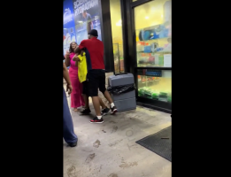 6Ft Man Handles A 4Ft Guy And Forced Him To Apologize To His Girlfriend After He Disrespected Her
