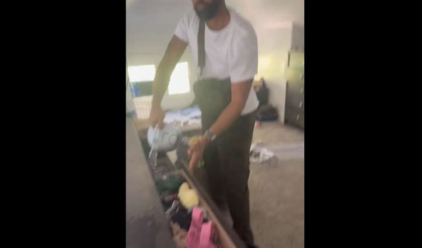Man Bleach His Girlfriend Clothes After He Got Tired Of Her Cheating