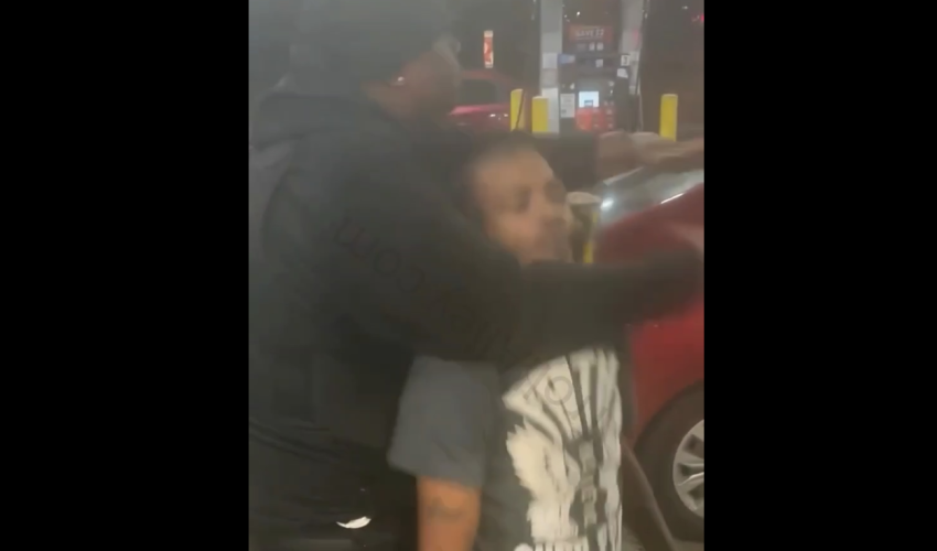 Dude Played With The Wrong Security Guard And Gets Put To Sleep