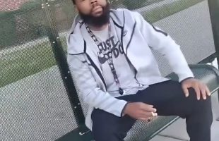 Man Suspected This Guy At The Bus Stop Calling Cps On Him And This How He Handled It