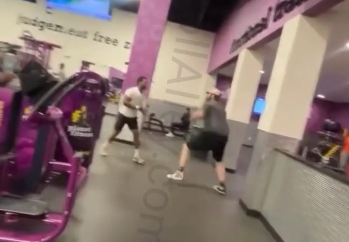 Dude Thought Talking Loud Was Gonna Save Him In A Fade In Planet Fitness