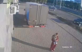 Trucker Didn’t See A Mother And Her Child While Reversing