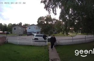 Dude Screams For Help After A Guy Was Chasing Him And Spraying Him With Bear Mace During A Altercation