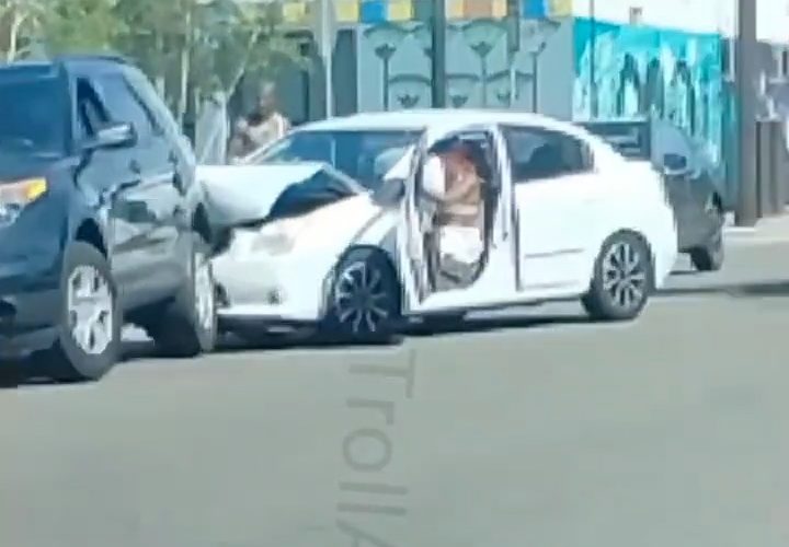 Woman Totaled Her Own Car After Trying To Totaled Her Boyfriend Car During A Argument