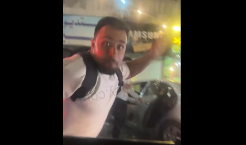 American Woman That Traveled To Syria Gets Her Window Smashed By A Man During A Road Rage