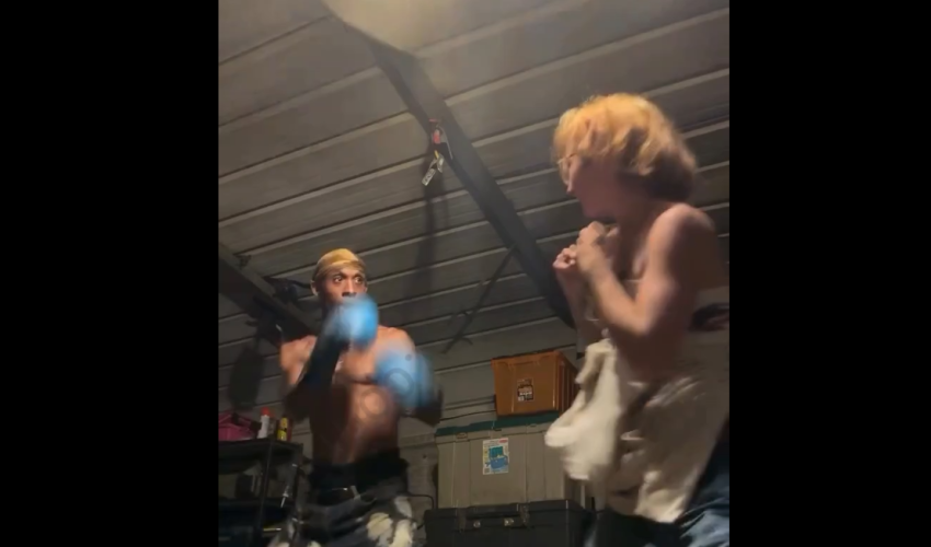 Dude Took It Too Far On His Girlfriend And Used Her As A Real Punching Bag