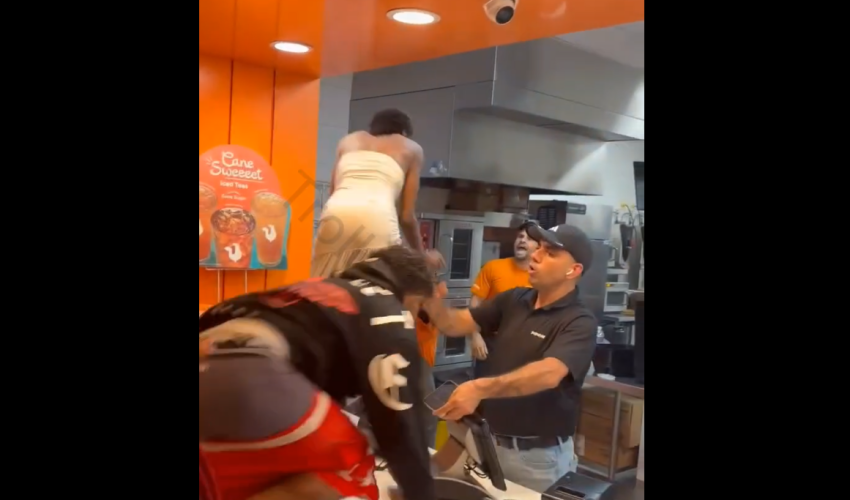 Popeyes Employees Had These Impatient Customers Heated