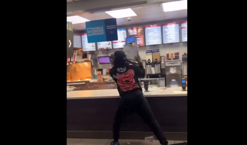 Man Threw Every Item At A Wendy’s Employee After She Got Mad Threw Something At Him