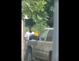 Dude Caught A Couple Doing Unusual Things And Didn’t Know Somebody Was Looking