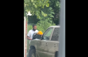 Dude Caught A Couple Doing Unusual Things And Didn’t Know Somebody Was Looking