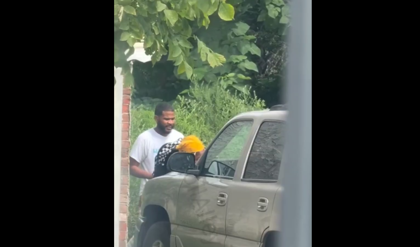 Dude Caught A Couple Doing Unusual Things And Didn’t Know Somebody Was Looking