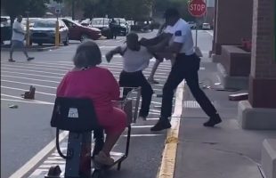 Security Guard Put Hands On A 15 Year Old Girl After She Went Back To Save Her Friend In The Store