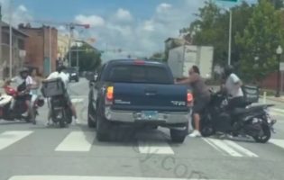 Group of Mexicans Hunted Down Thieves Like The Cartel For Stealing Their Truck And They Was Not Messing Around