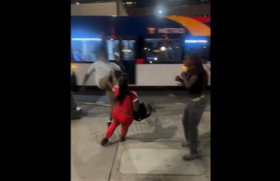 OG Held His Own After A Group Of Girls Tried To Jump Him