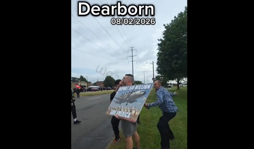 Dude Gets Snuck By Anti Ice Supporters For Supporting Ice And Deportation
