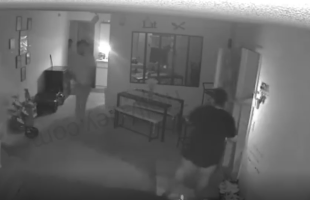 Dude Beat Up His Pregnant Babymother After She Came To His Mother House And Disrespected Her And Tried To Break In