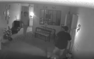 Dude Beat Up His Pregnant Babymother After She Came To His Mother House And Disrespected Her And Tried To Break In
