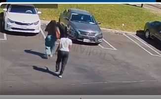Woman Gets Hands Put On Her By A Hair Stylist After She Ran Off Without Paying