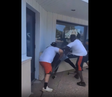 Group Of Fathers Was Not Playing With This Man After He Tried To Kidnap Their Kids