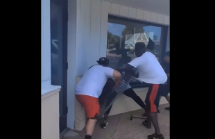 Group Of Fathers Was Not Playing With This Man After He Tried To Kidnap Their Kids