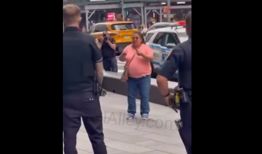 New York Woman Went From Getting Tased To Getting Shot After Running Up On Police Swinging Around Two Knives