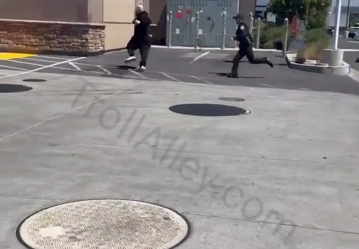 People Thought A Police Officer Was Playing With A Guy By Chasing Him Around But He Was Really Trying To Arrest Him